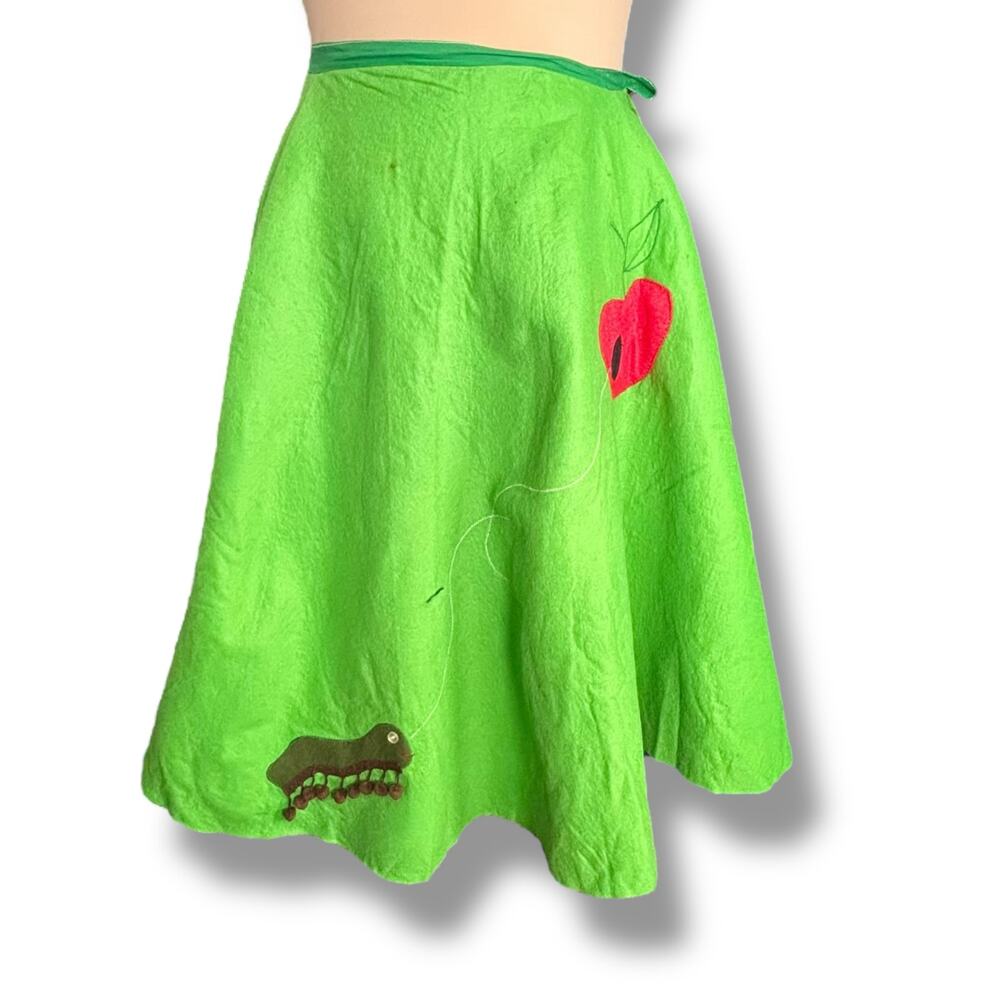 Vintage 50s Green Felt Circle Skirt Caterpillar Red Apple Applique Rockabilly‎